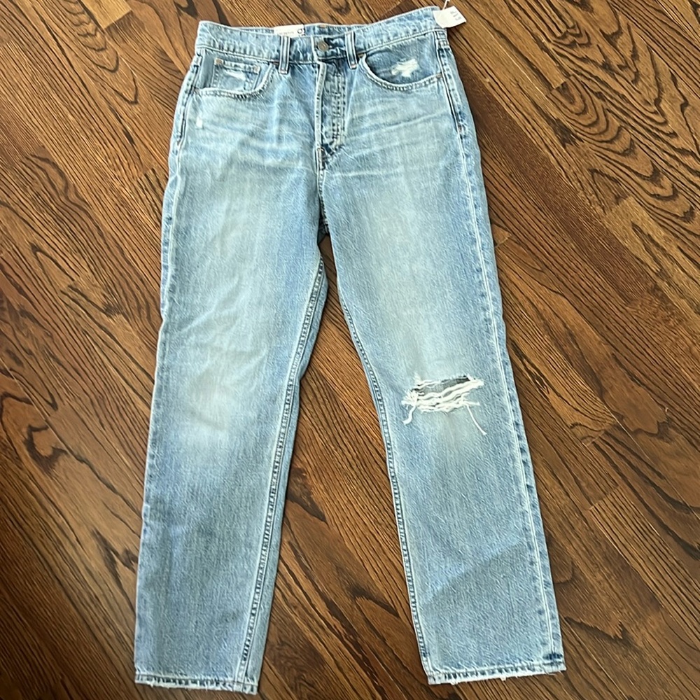 NWT Gap distressed jeans.